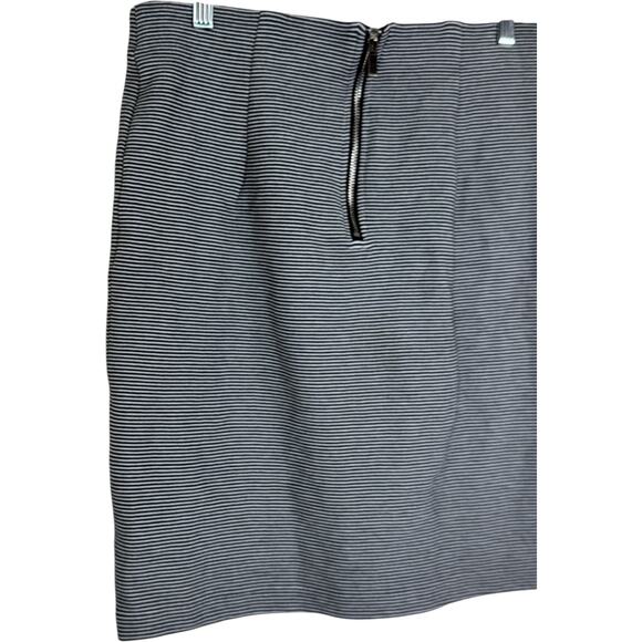 Premise Black White Striped Pencil Skirt Women's Size M Cotton Blend Workwear - Picture 8 of 12